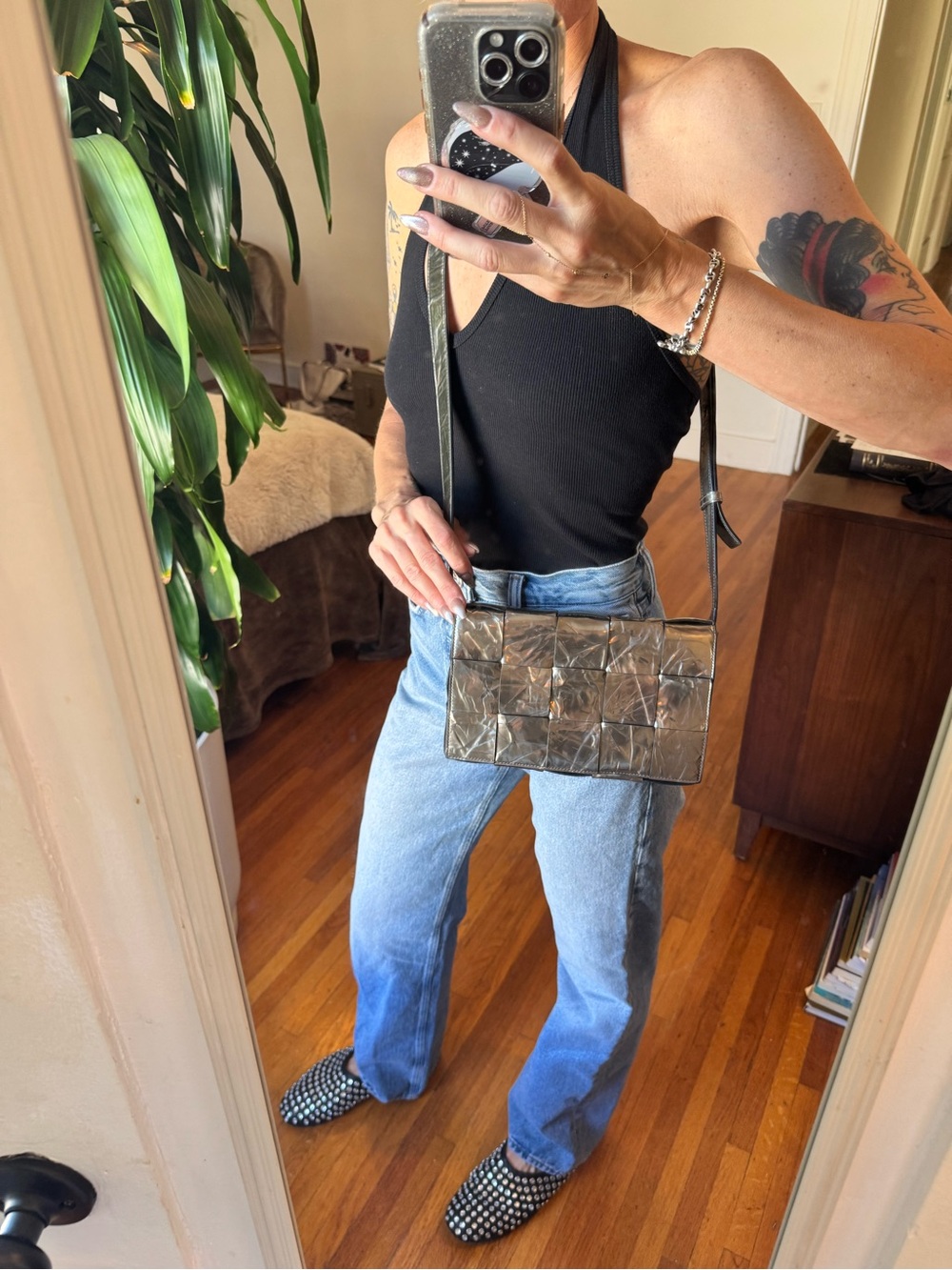 Bottega Veneta Metallic Silver Woven Intrecciato Cassette Crossbody - Picture 10 of 13